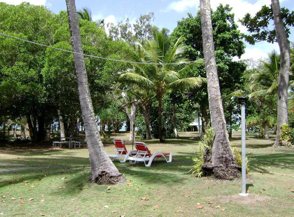 Bramston Beach Motel Esterno foto