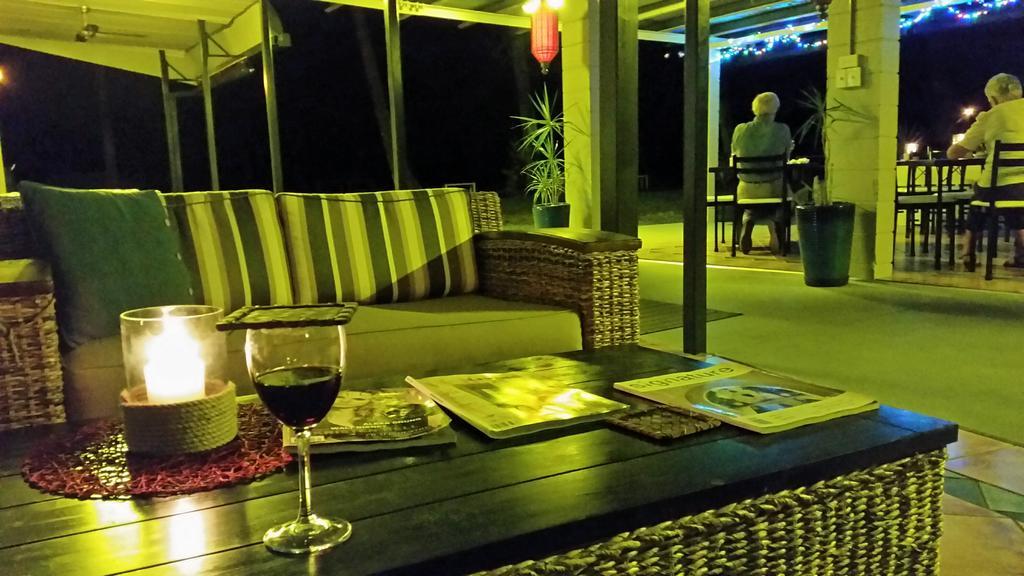 Bramston Beach Motel Esterno foto