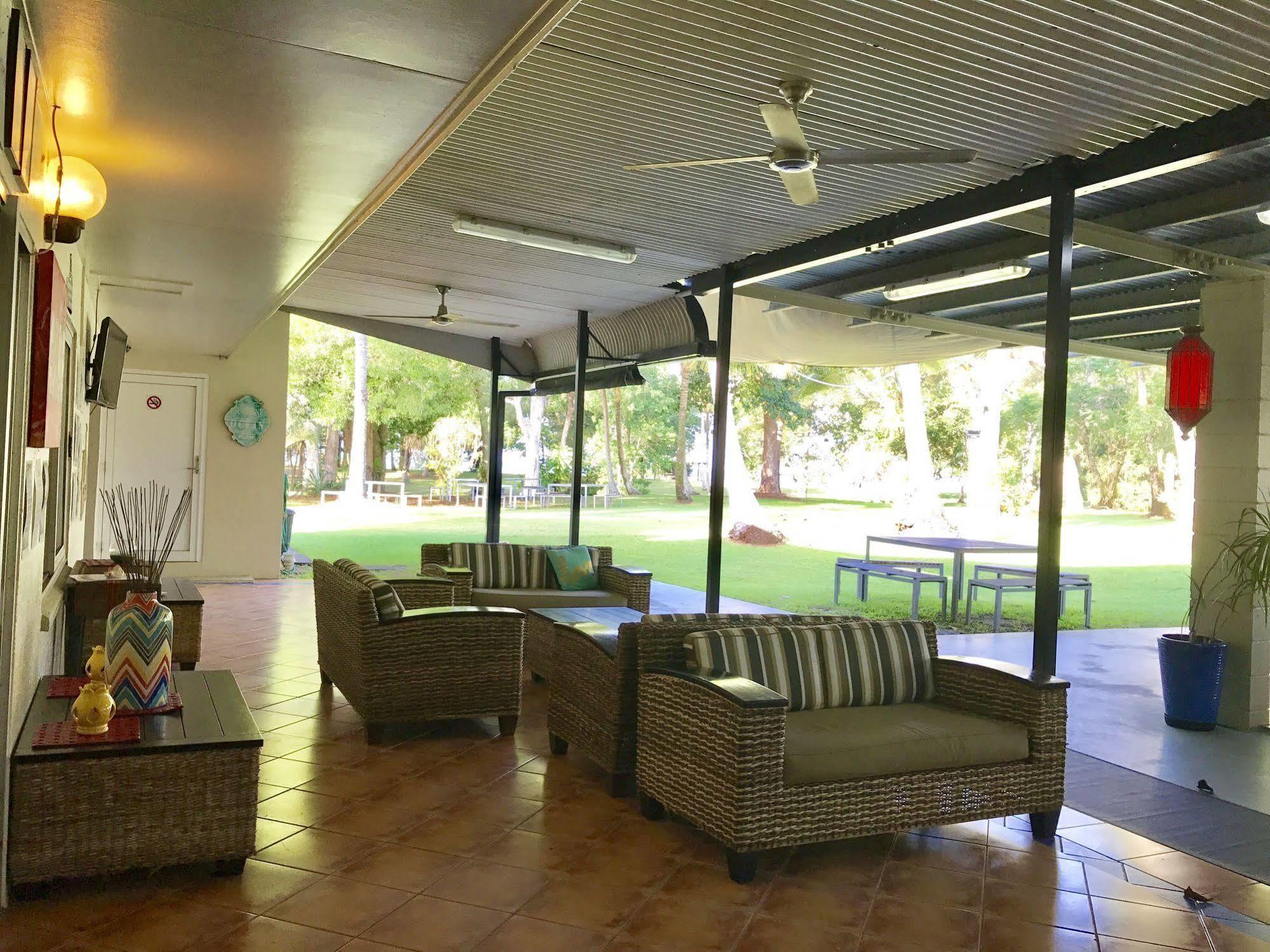 Bramston Beach Motel Esterno foto