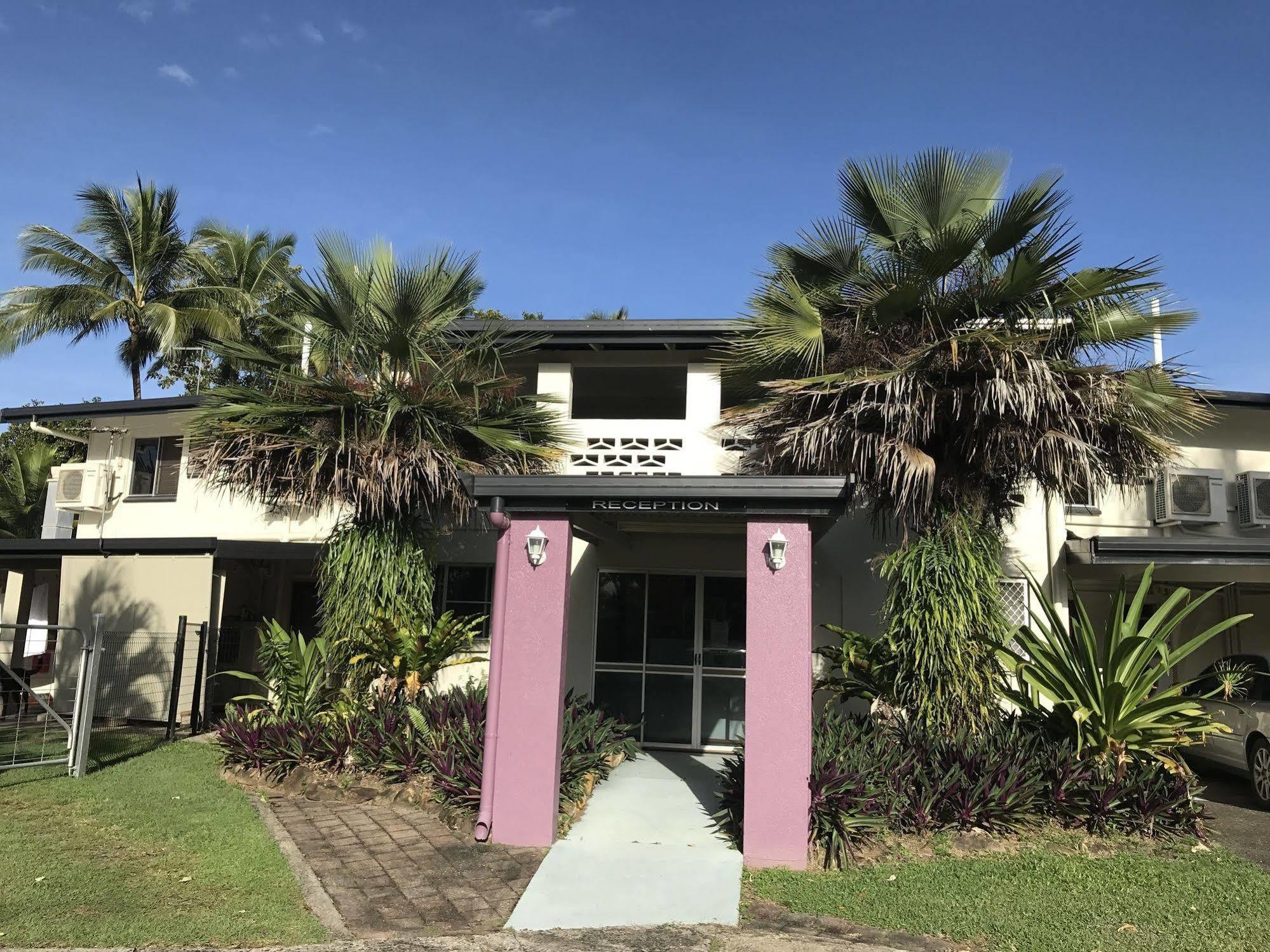 Bramston Beach Motel Esterno foto