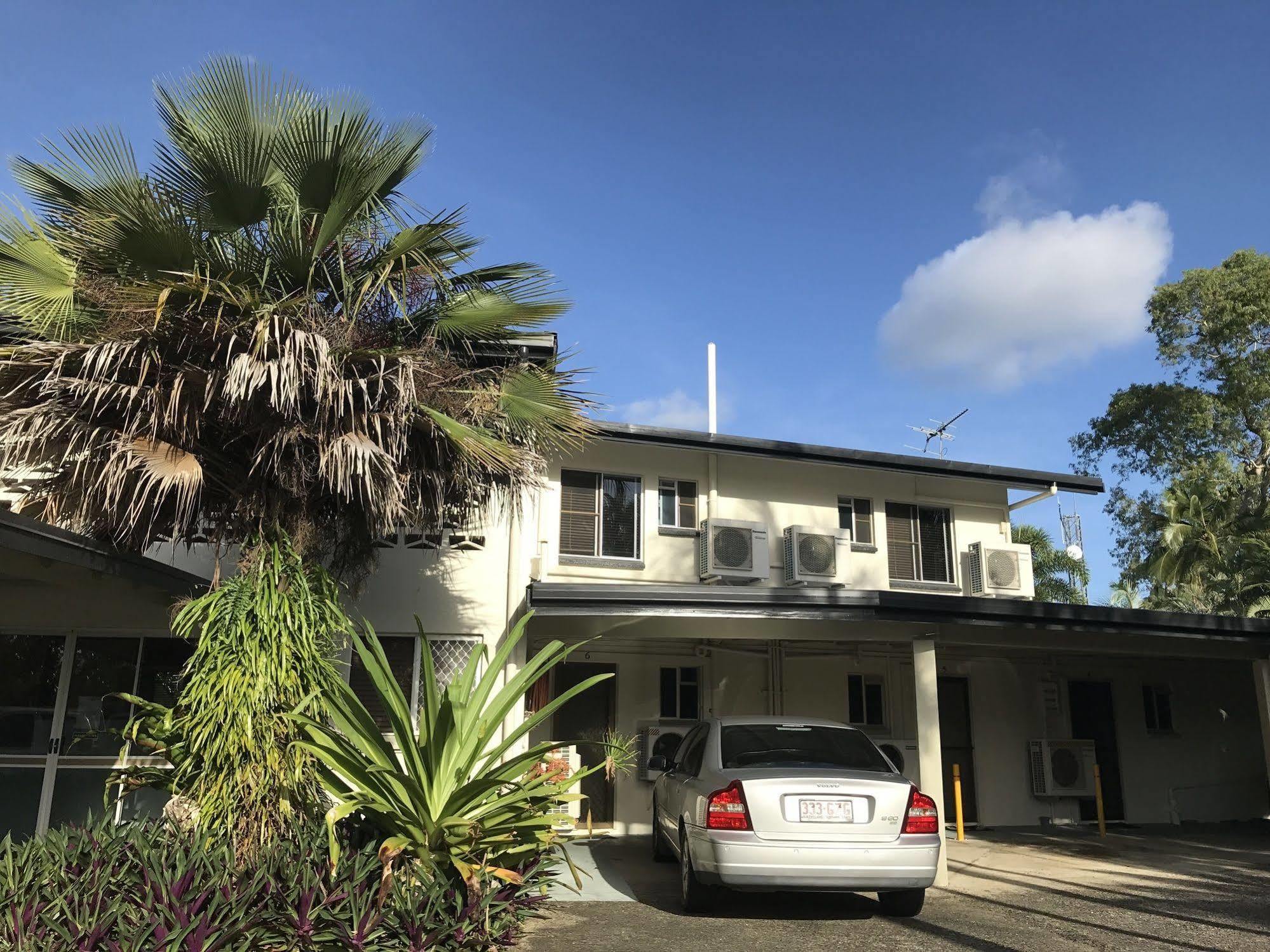 Bramston Beach Motel Esterno foto