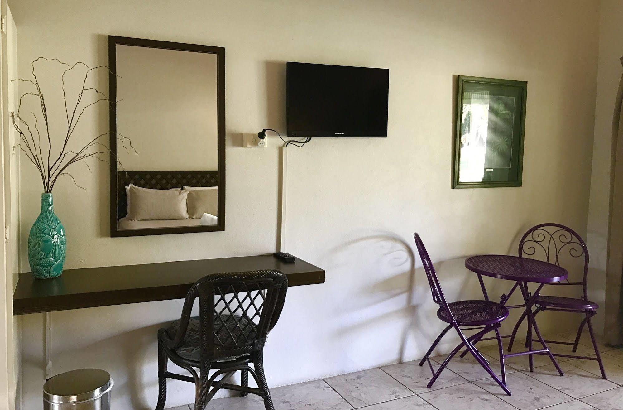 Bramston Beach Motel Esterno foto