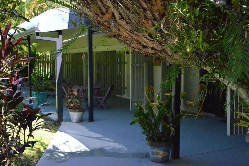 Bramston Beach Motel Esterno foto